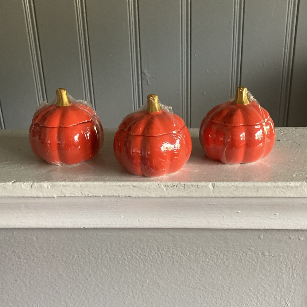 NWT- Set of 3- Orange Porcelain Decorative Pumpkins with Lids & Gold Stems